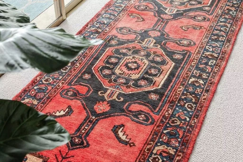 فرش راهرویی ایرانی